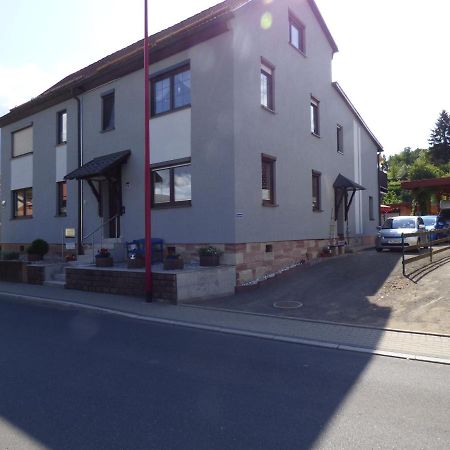 Ferienwohnung Fraebel Шмалкалден Екстериор снимка